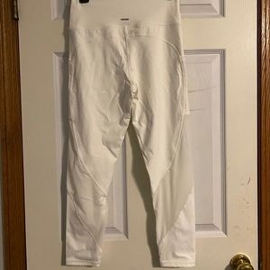 Aerie Chill Play Move white leggings